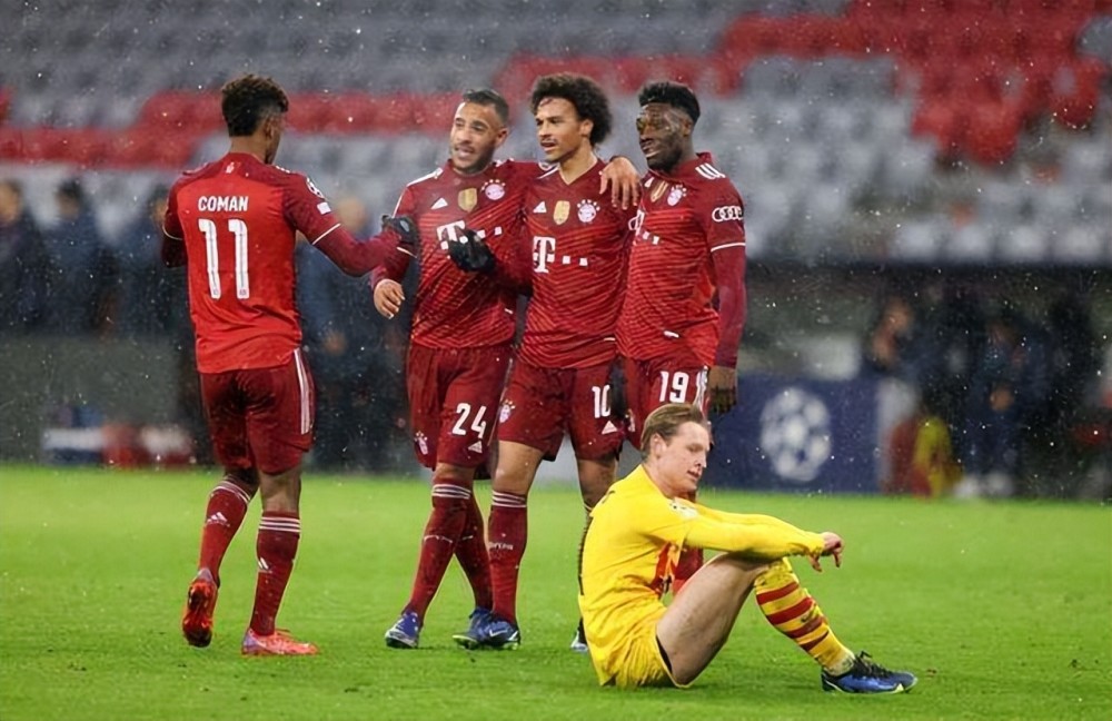 定位球大师！哥伦比亚近7球有6个来自定位球，J罗参与了5球